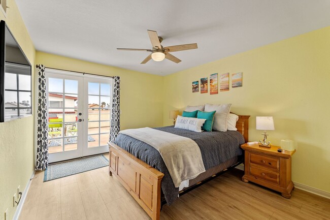 Building Photo - 4850A - Mandalay Shores/ Oxnard/ 5 bedroom...