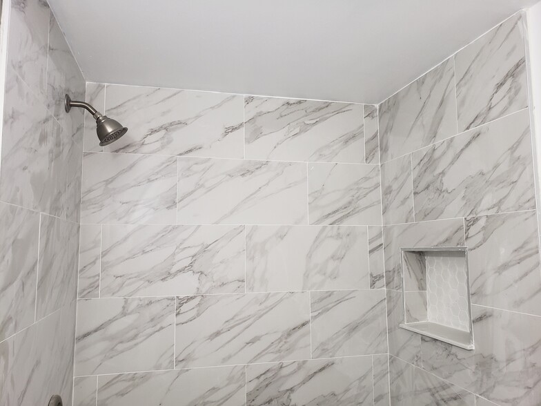 Building Photo - 8126 W 15th Ave