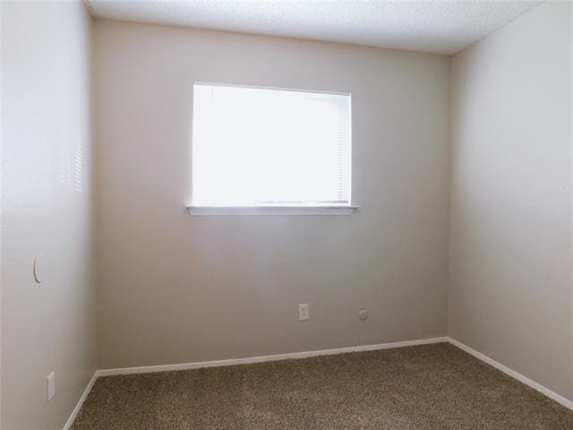 Building Photo - 1705 White Oak Ct