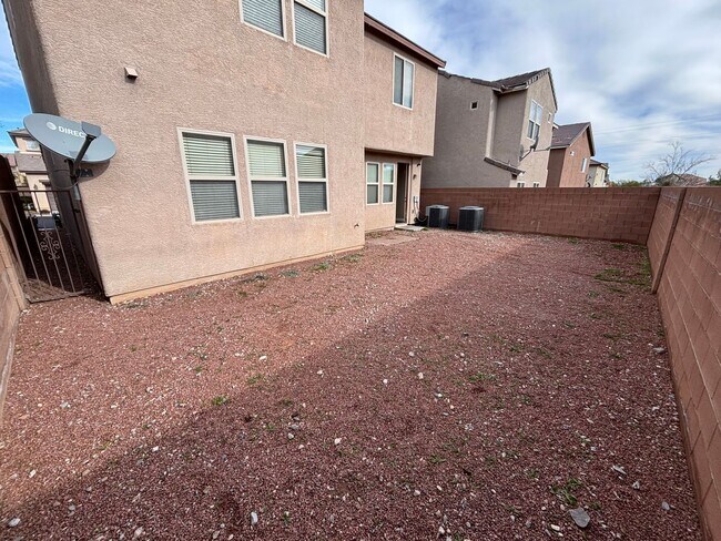 Building Photo - Beautiful 4/Bed/3Bath/2Car Two-Story Home with Loft and Office in Providence!