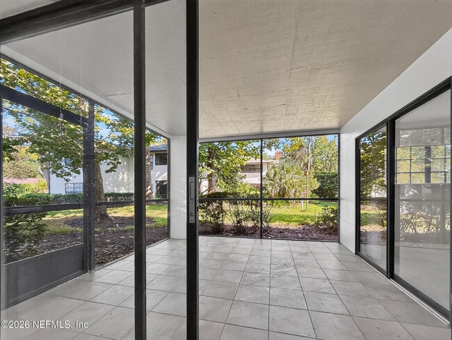 Building Photo - 10150 Belle Rive Blvd