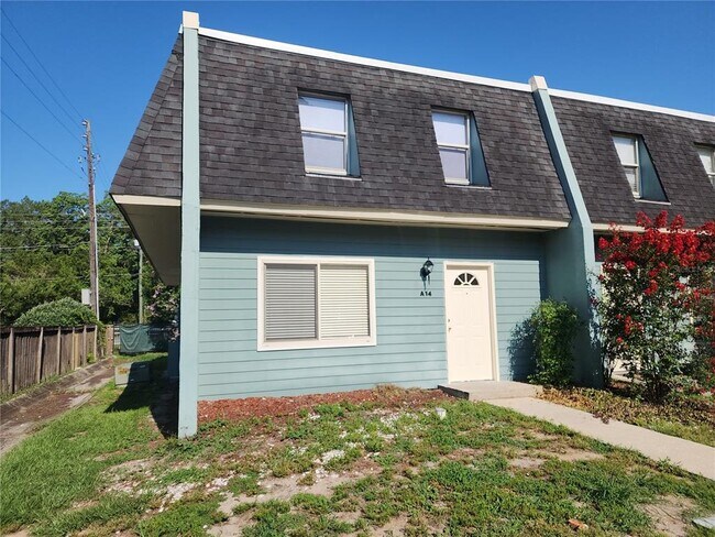 Building Photo - 501 SW 75th St