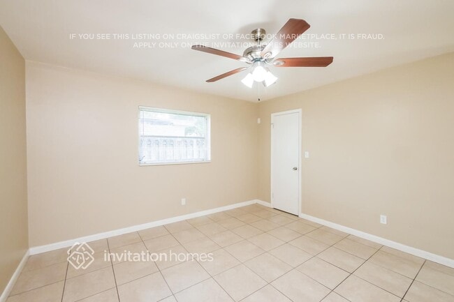 Building Photo - 700 S Rainbow Dr