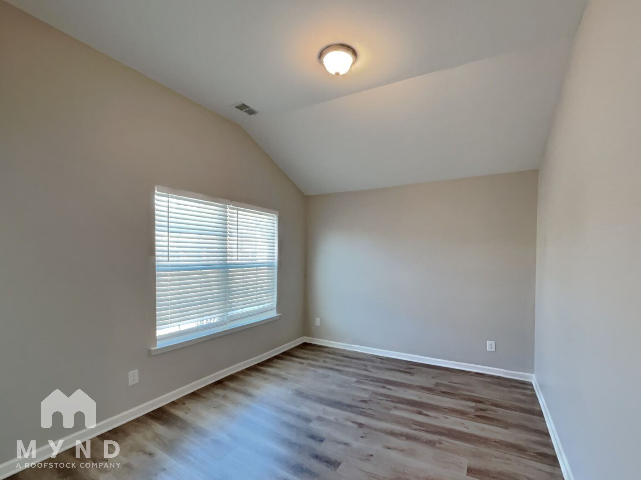 Building Photo - 41 Minima Ct