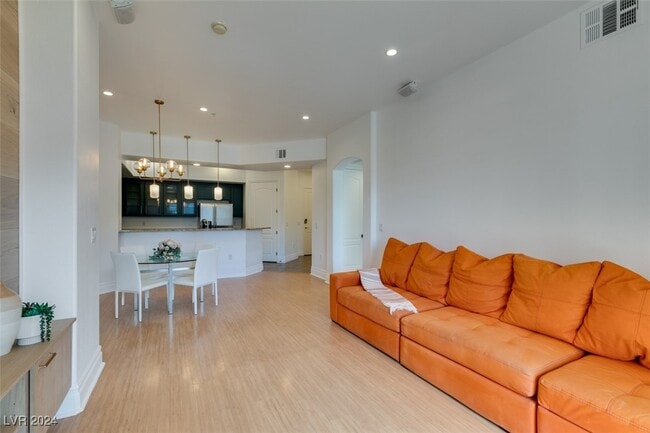 Building Photo - 50 E Serene Ave