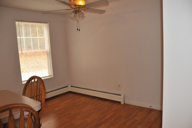 Building Photo - 147 High Rock Rd