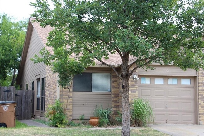 Primary Photo - 13355 Water Oak Ln