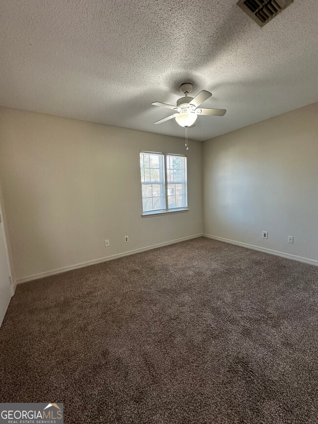 Building Photo - 105 Inlet Reach Cir