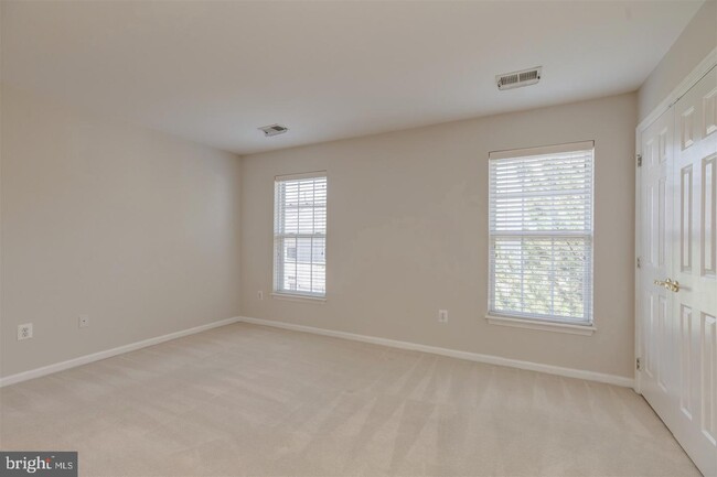 Building Photo - 6948 Banchory Ct