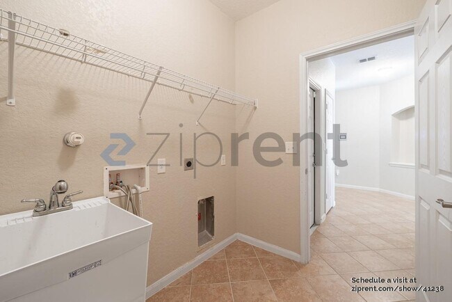 Building Photo - 7103 Magnolia Bluff