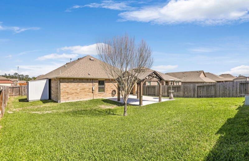 Building Photo - 18115 Van Berkel Ln
