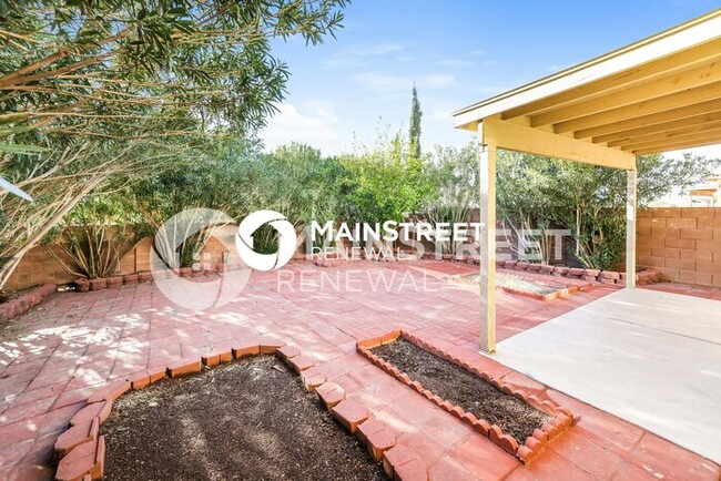 Building Photo - 6770 S Sonoran Bloom Ave