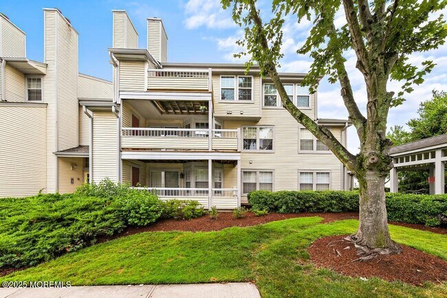 Building Photo - 309 Trinity Ct