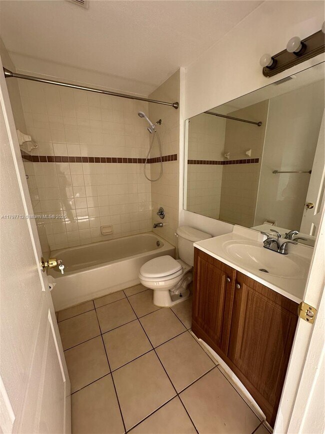 Building Photo - 3181 SW 129th Ave