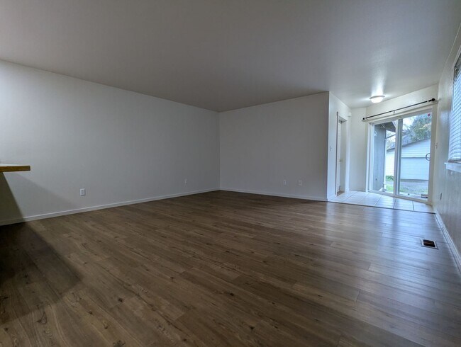 Building Photo - BishCarlson - 2907-2909 S 9th St