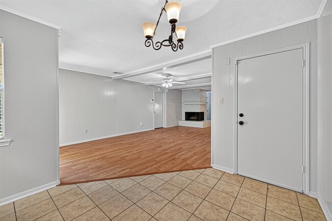 Building Photo - 3303 Palm Desert Ln