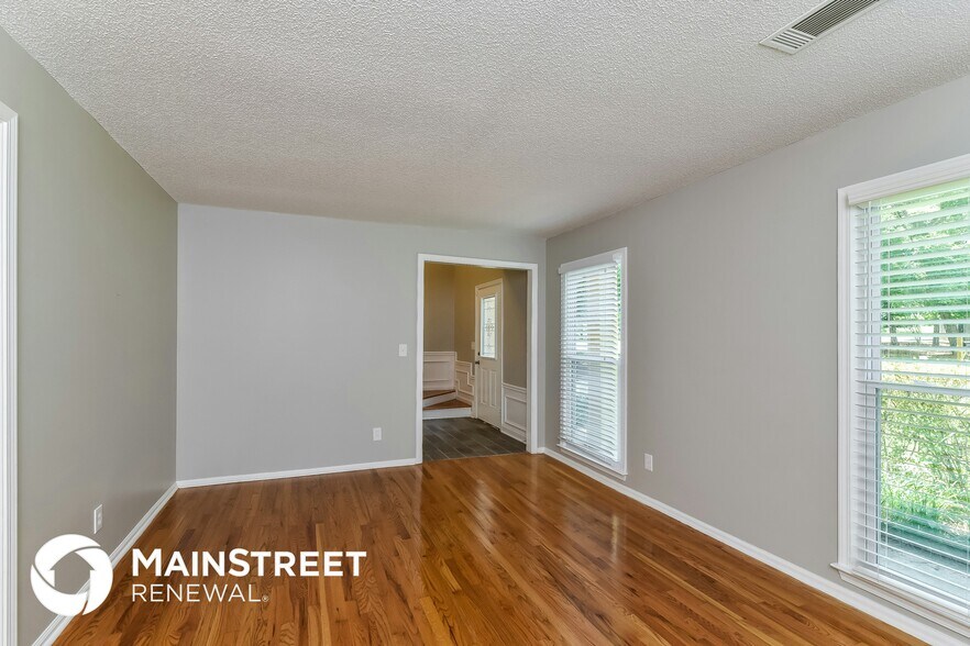 Building Photo - 353 Cimarron Way