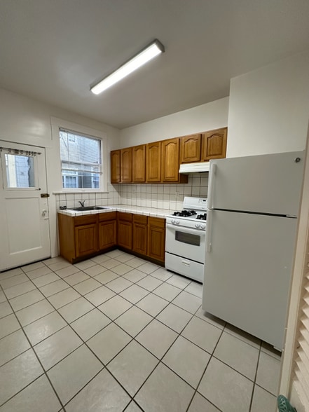 Building Photo - 2020 Franklin St