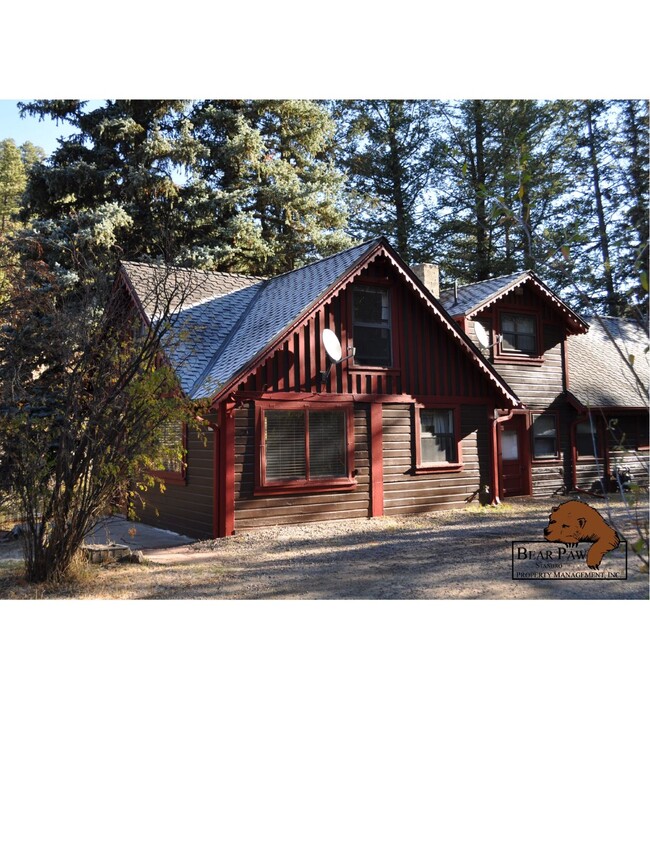 Building Photo - Adorable Cabin on Upper Bear Creek!!