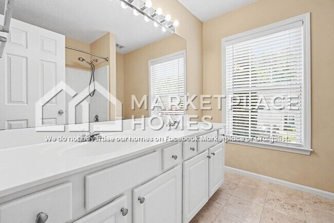 Building Photo - 3398 Spindletop Dr NW