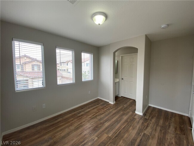 Building Photo - 10436 Chrisman Ave
