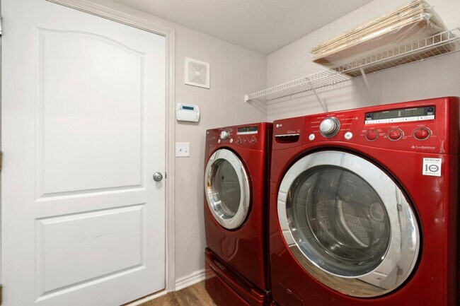 Building Photo - 5551 W 29th St