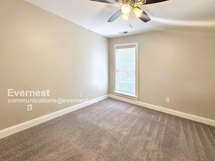 Building Photo - 5808 Colony Ln