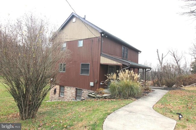 Building Photo - 48 Poor Farm Rd