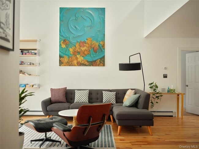 Building Photo - 285 Circle Rd