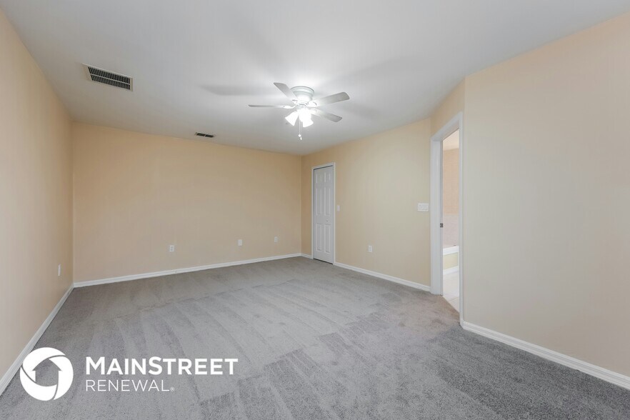 Building Photo - 1120 Cariston Ave