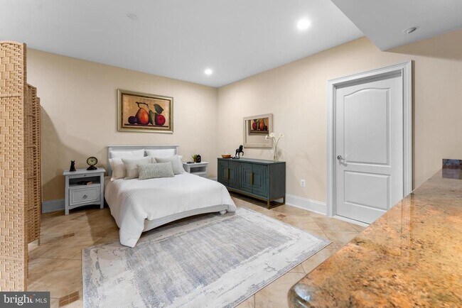 Building Photo - 43176 Tall Pines Ct