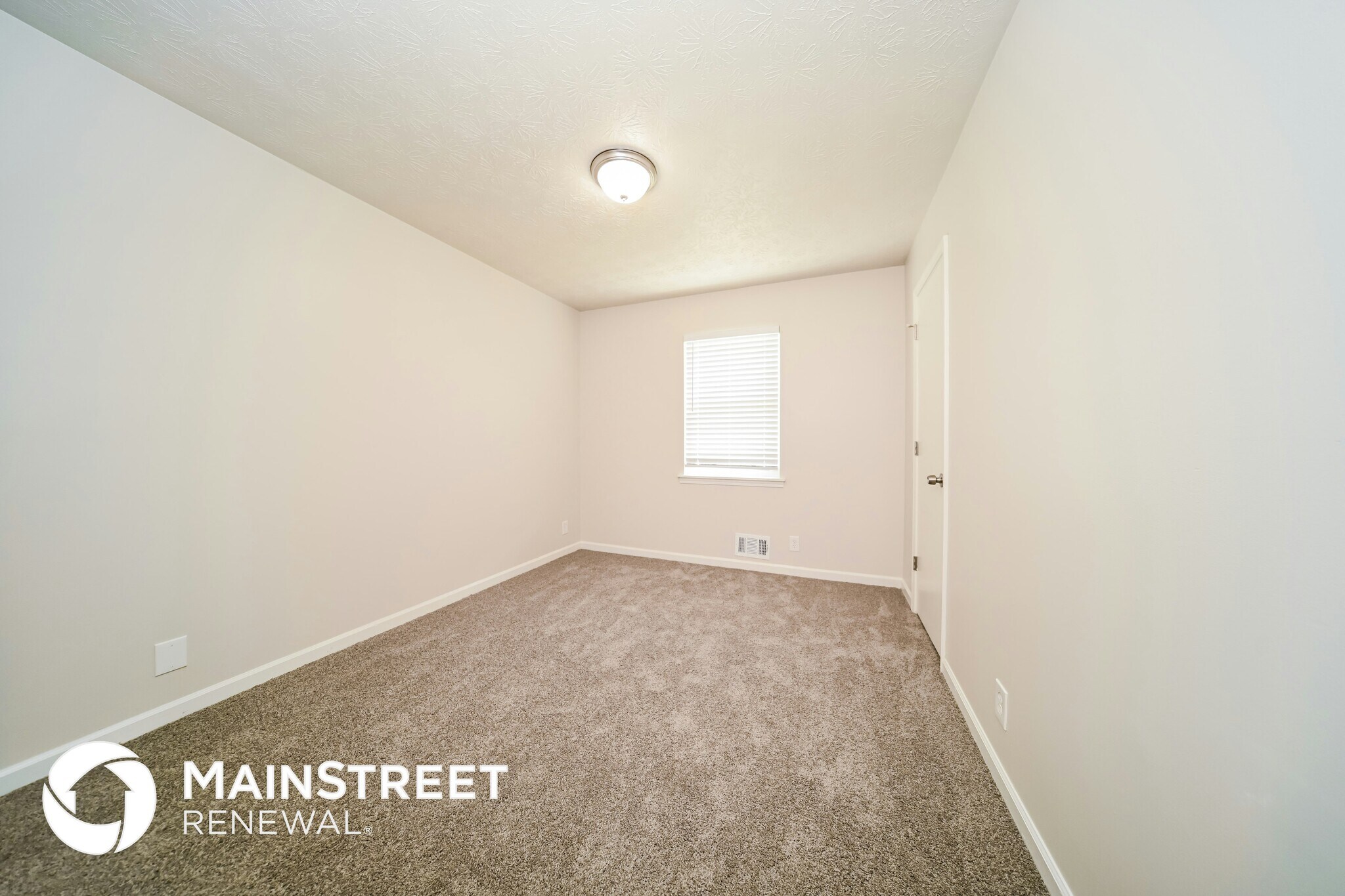 Building Photo - 5338 Olde St
