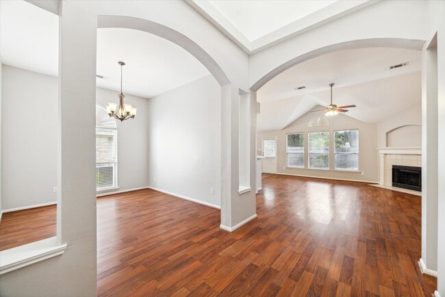 Primary Photo - 16814 Dunbar Grove Ct