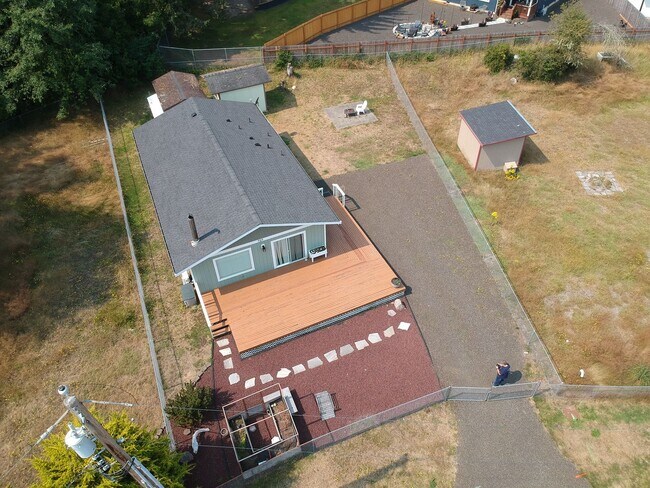 Building Photo - Beautiful 2 Bed, 2 Bath Home for Rent in Ocean Shores!