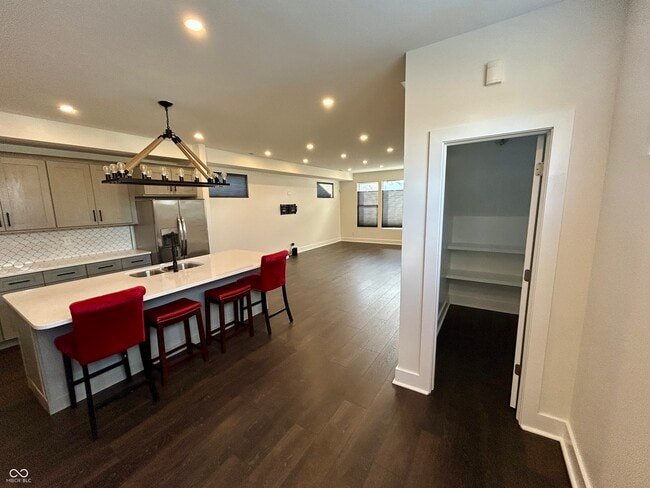 Building Photo - 2511 S Delaware St