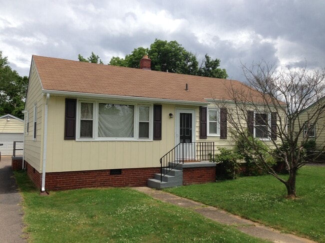 Building Photo - 3607 Harris Ave