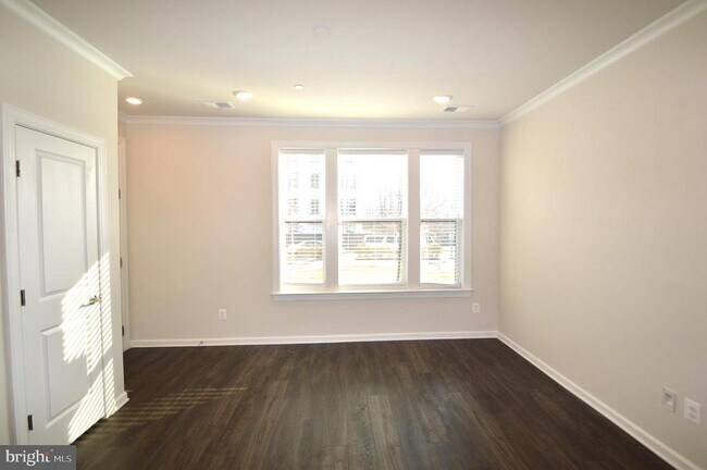Building Photo - 45091 Cappamore Terrace