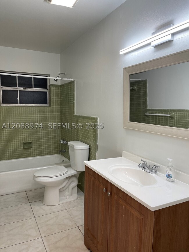 Building Photo - 2924 Sherwood Ln