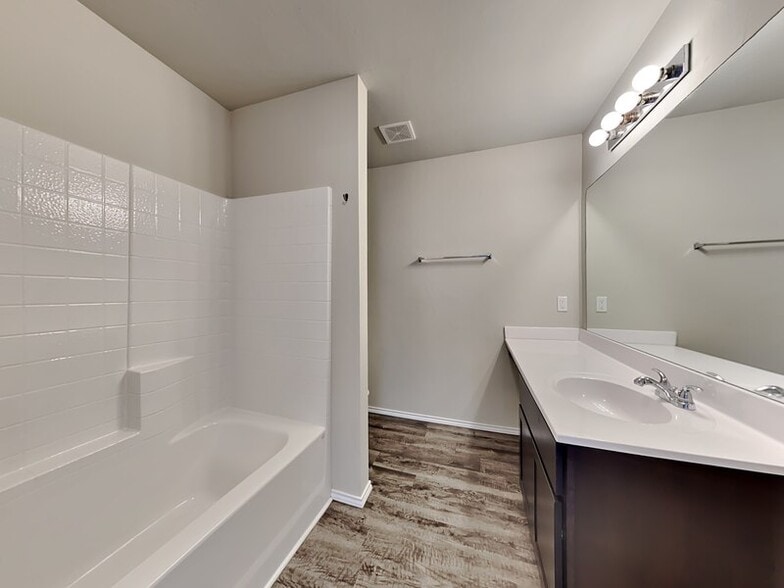 Building Photo - 11513 Ruger Rd