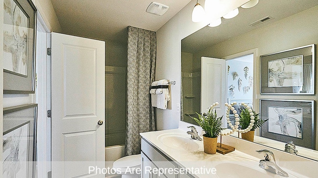 Building Photo - 3722 Vlg Spgs Ct