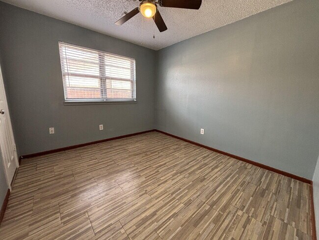 Building Photo - 5720 46th St