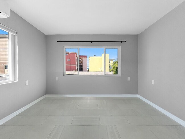 Building Photo - 17615 Lee Ave