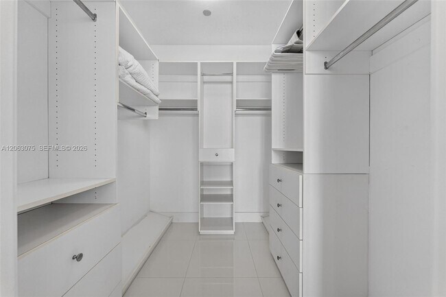 Building Photo - 1100 Biscayne Blvd