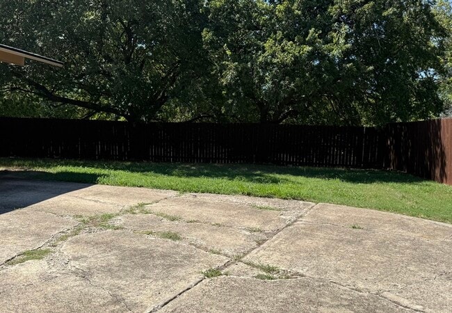 Building Photo - Nice property in Richardson....
