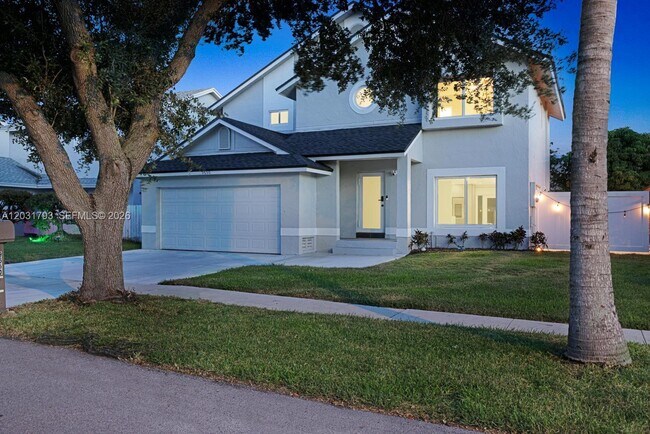 Building Photo - 9650 SW 9th Ct