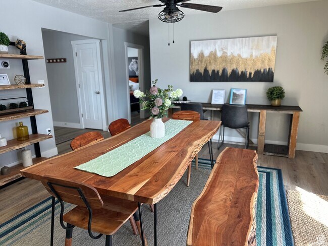 Building Photo - 702 N 100 W