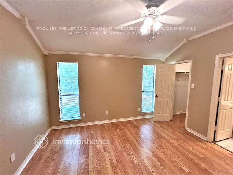 Building Photo - 400 Partridge Cir