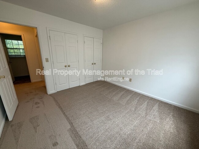 Building Photo - 1805 Cody Ave