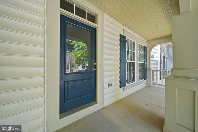 Building Photo - 13131 Clarksburg Square Rd