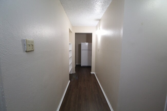 Building Photo - Cozy 1BR/1BA Apartment in Southwest Pensac...